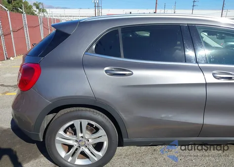 2015 Mercedes-Benz Gla 250 из США, поврежденный, VIN WDCTG4EB7FJ115024